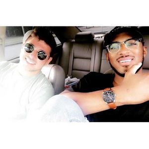 Meet your Posher, Dee